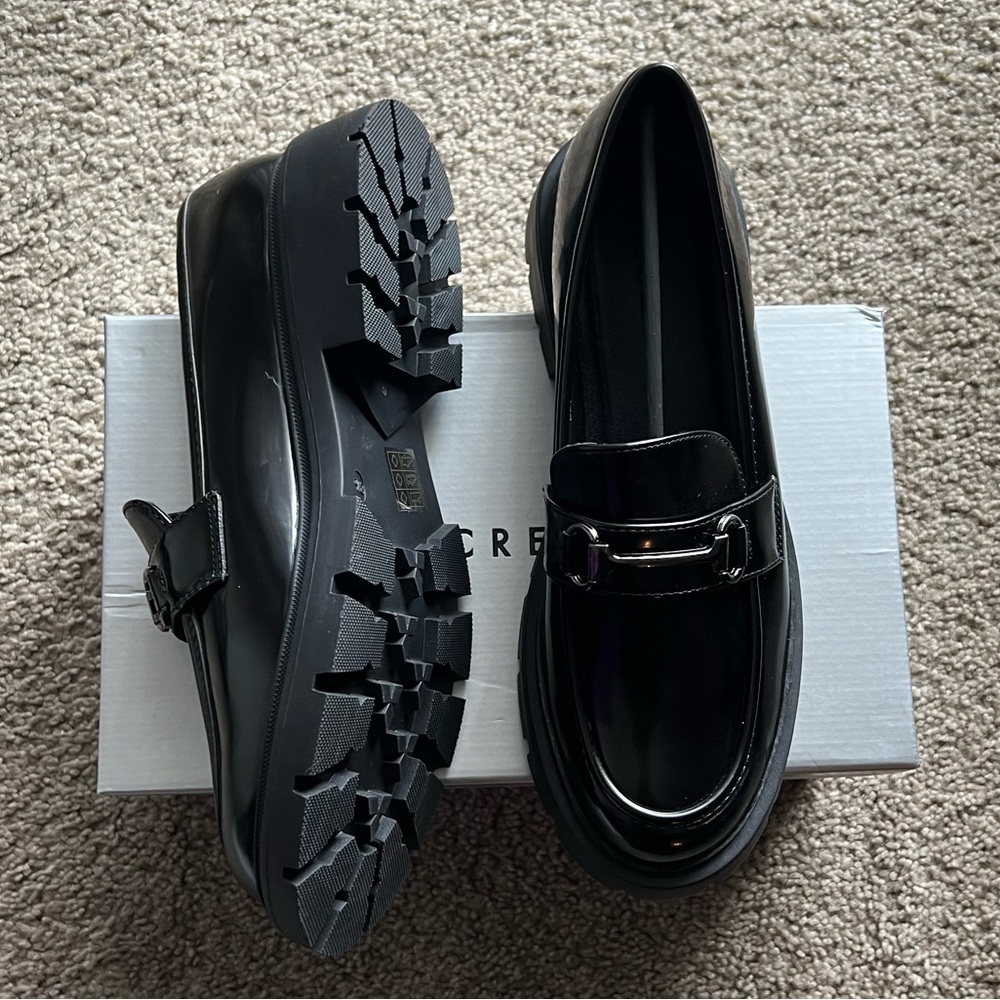 Vera Collection Black Loafers 🖤